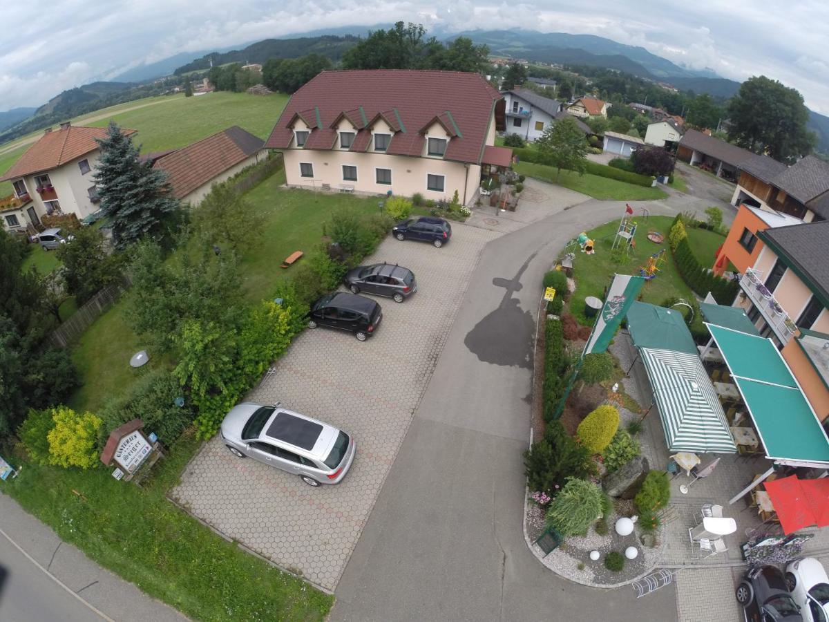 Restaurant Gaestehaus Seiger Sankt Lorenzen bei Knittelfeld エクステリア 写真