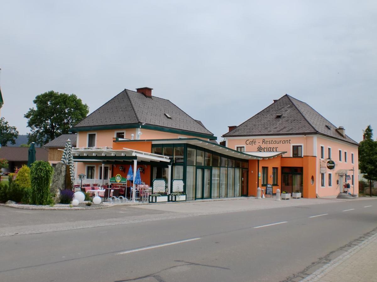 Restaurant Gaestehaus Seiger Sankt Lorenzen bei Knittelfeld エクステリア 写真
