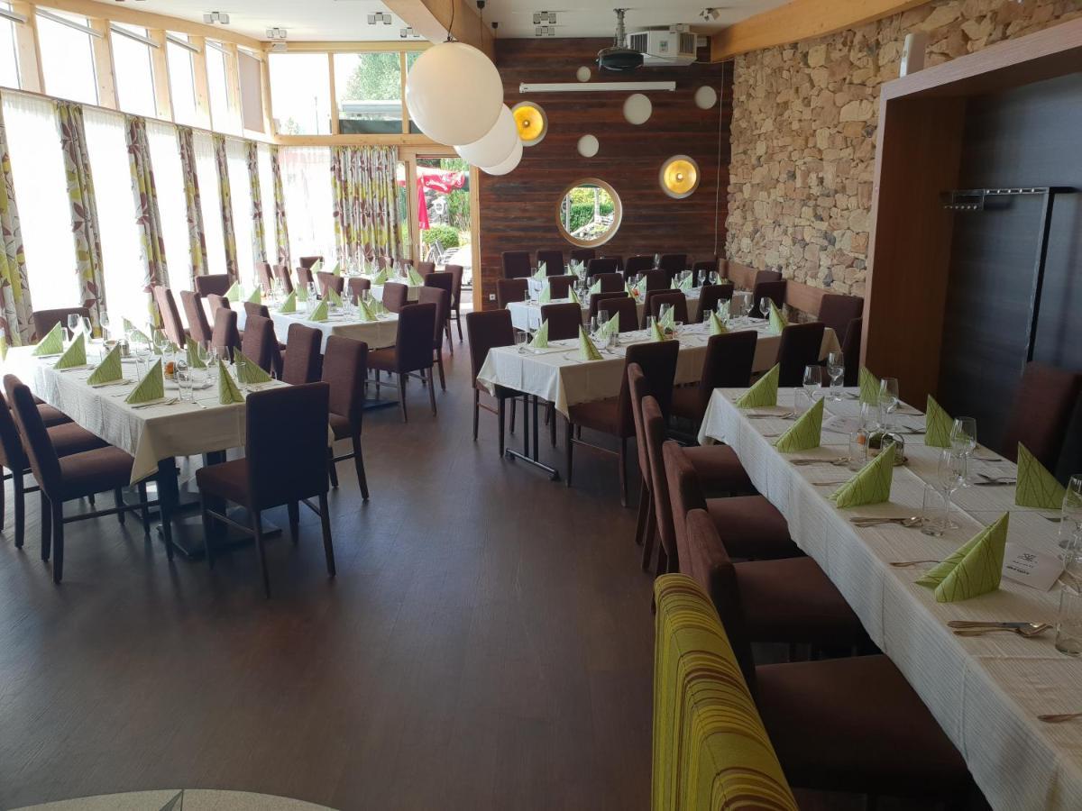 Restaurant Gaestehaus Seiger Sankt Lorenzen bei Knittelfeld エクステリア 写真