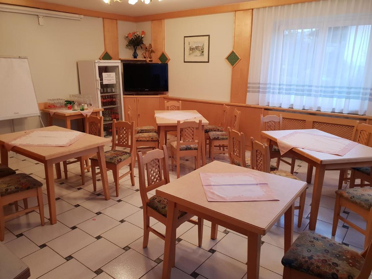 Restaurant Gaestehaus Seiger Sankt Lorenzen bei Knittelfeld エクステリア 写真
